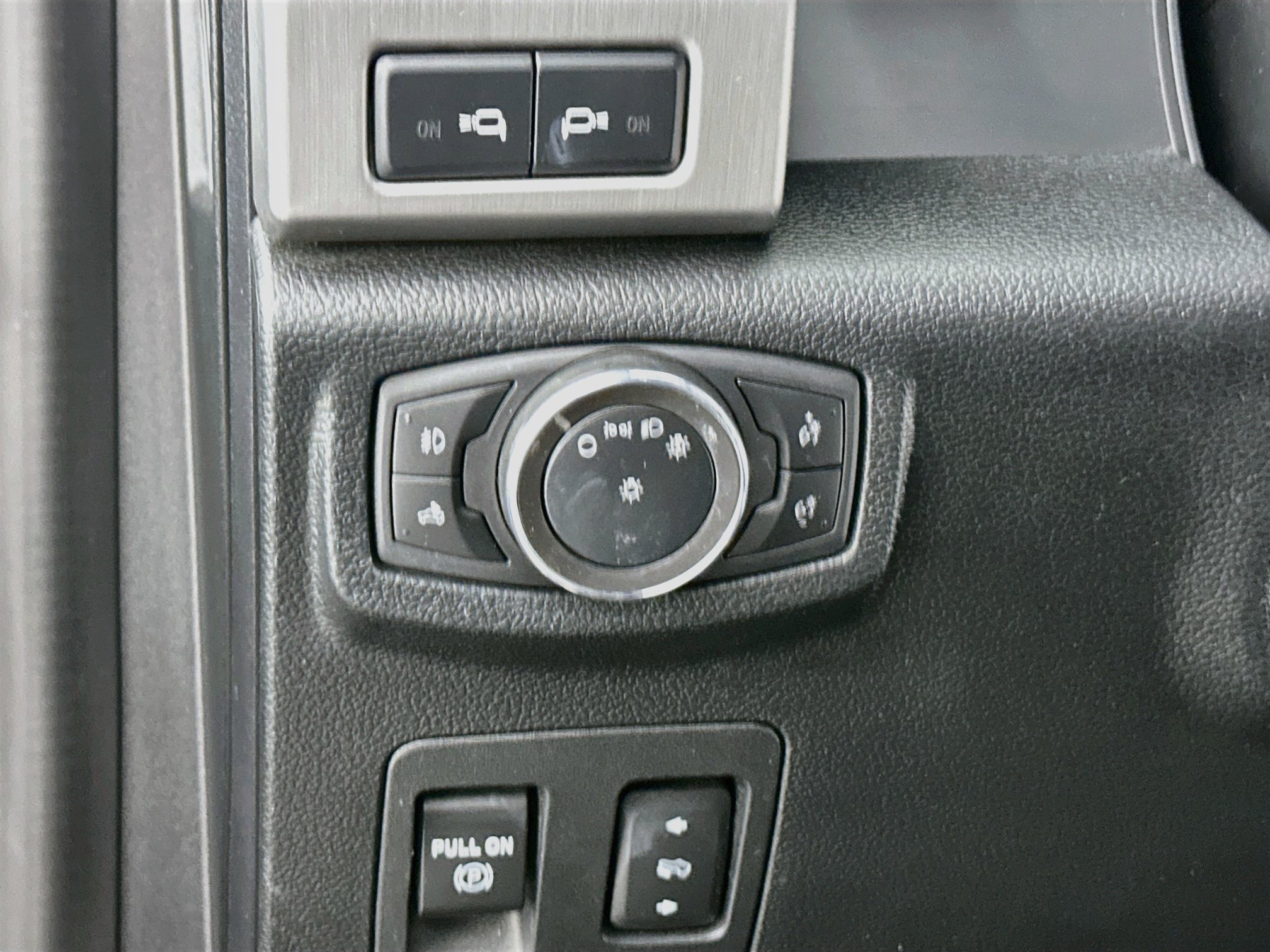 Used 2020 Ford F150 Platinum RWD image 17