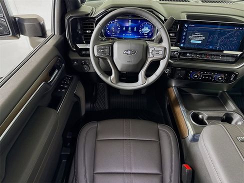 New 2026 Chevrolet Silverado 2500 High Country w/ Midnight Edition image 15