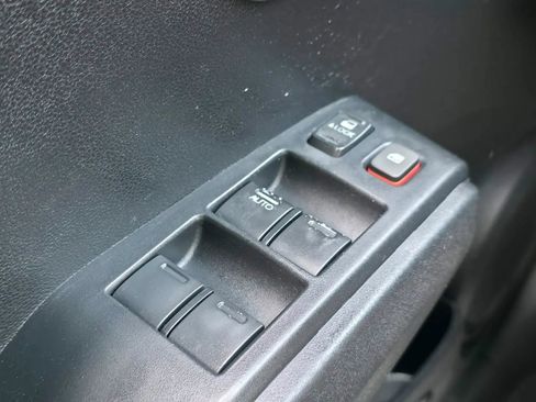 Used 2013 Honda Fit image 25