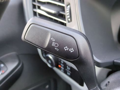 New 2025 Ford Escape SE image 25