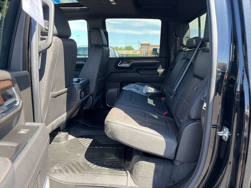 Used 2025 Chevrolet Silverado 3500 High Country w/ High Country Premium Package AWD/4WD image 28