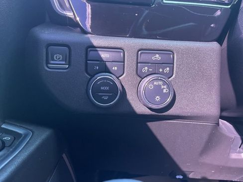 Used 2022 Chevrolet Silverado 1500 LT image 25