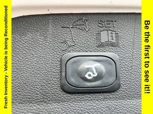 Used 2018 Ford Escape SEL AWD/4WD image 34