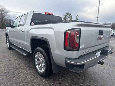 Used 2018 GMC Sierra 1500 SLT w/ SLT Premium Package image 3