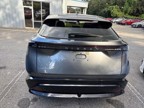 Used 2024 Nissan Ariya FWD image 8