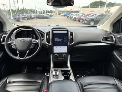 Used 2024 Ford Edge SEL AWD/4WD image 28