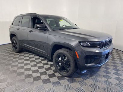 New 2025 Jeep Grand Cherokee Altitude w/ Trailer Tow Package