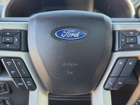 Used 2018 Ford F150 Lariat w/ Equipment Group 502A Luxury image 31