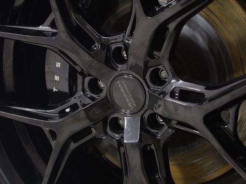 Used 2022 Tesla Model S Plaid image 16