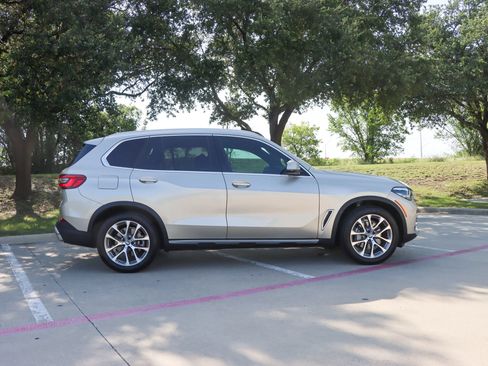 Used 2019 BMW X5 xDrive40i w/ Luxury Seating Package AWD/4WD image 8