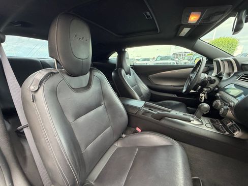 Used 2011 Chevrolet Camaro SS w/ LPO, Ground Effects Package RWD image 19