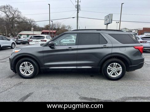 Used 2020 Ford Explorer XLT w/ Equipment Group 202A image 4