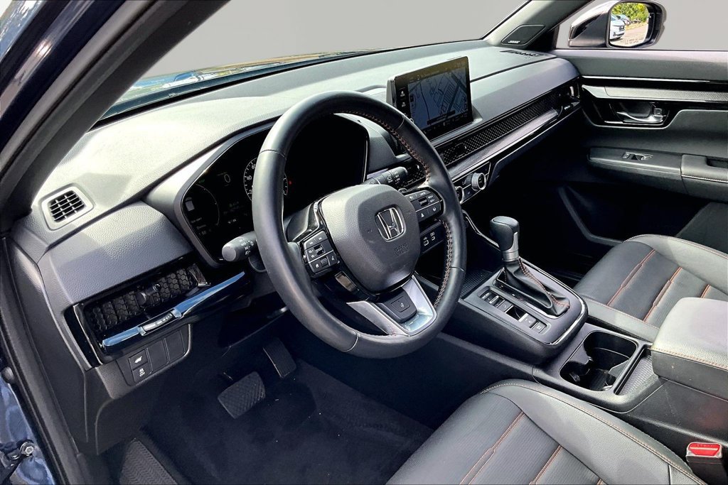 Used 2025 Honda CR-V Sport Touring image 14