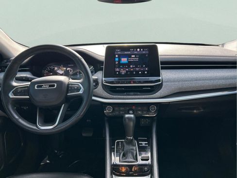 Certified 2022 Jeep Compass Latitude w/ Convenience Group image 10