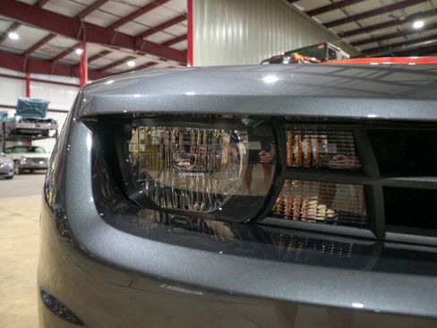 Used 2010 Chevrolet Camaro SS RWD image 30