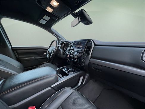Used 2021 Nissan Titan PRO-4X image 37