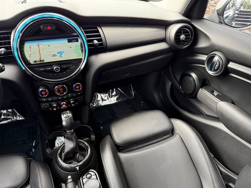 Used 2016 MINI Cooper 4-Door Hardtop FWD image 22