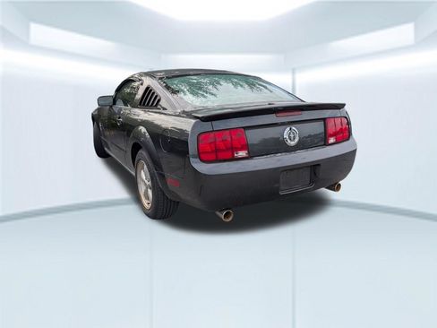 Used 2007 Ford Mustang Coupe RWD image 4