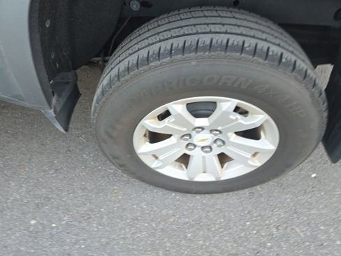 Used 2018 Chevrolet Colorado LT w/ Safety Package image 8