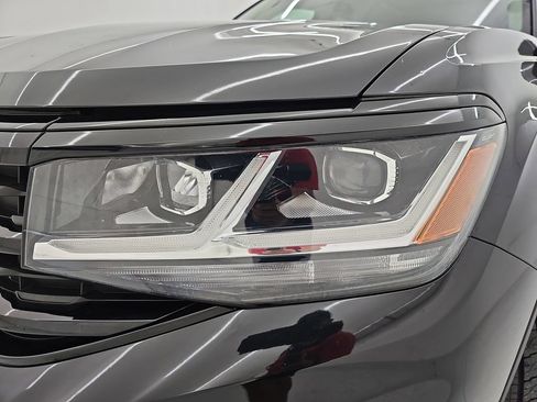 Used 2023 Volkswagen Atlas SEL R-Line AWD/4WD image 51
