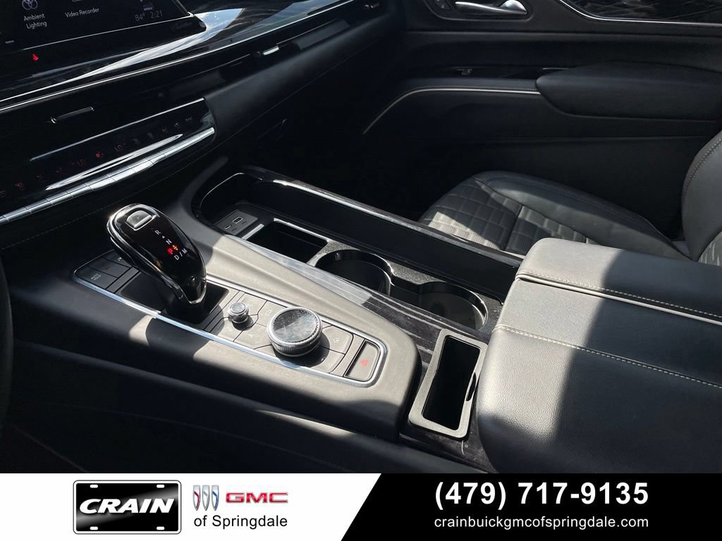 Used 2023 Cadillac Escalade V AWD/4WD image 19