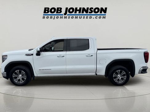 Used 2024 GMC Sierra 1500 SLT AWD/4WD image 6