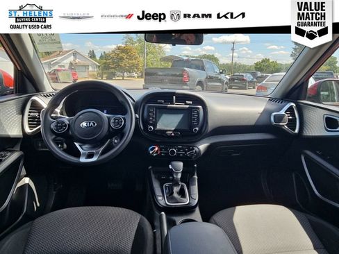 Used 2020 Kia Soul LX FWD image 28