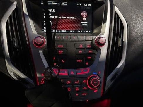 Used 2015 GMC Terrain SLE image 34