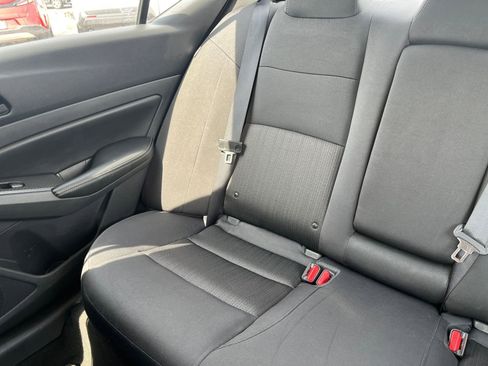 Used 2025 Nissan Altima 2.5 SV image 36