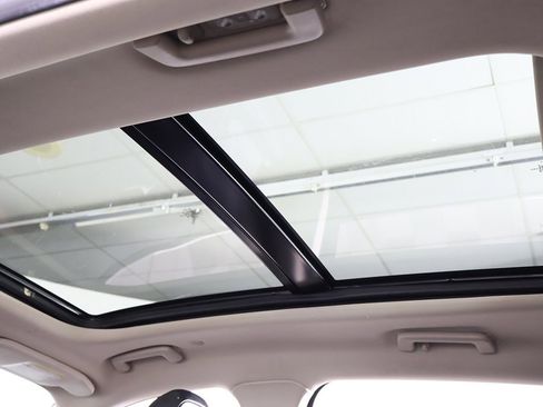 Used 2023 Lincoln Nautilus Reserve image 23