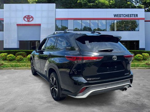 Used 2022 Toyota Highlander XSE AWD/4WD image 5