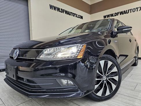 Used 2016 Volkswagen Jetta SEL Premium FWD image 1