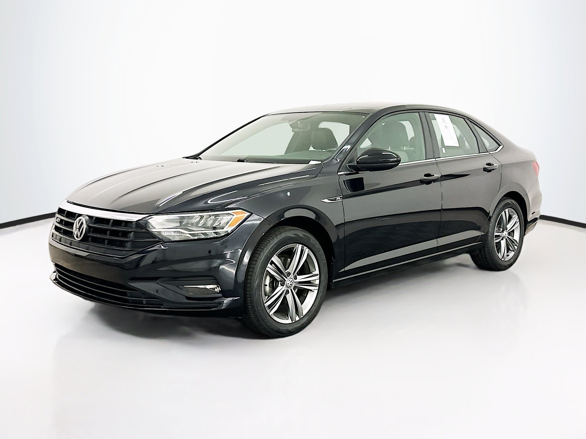 Used 2019 Volkswagen Jetta R-Line FWD image 3