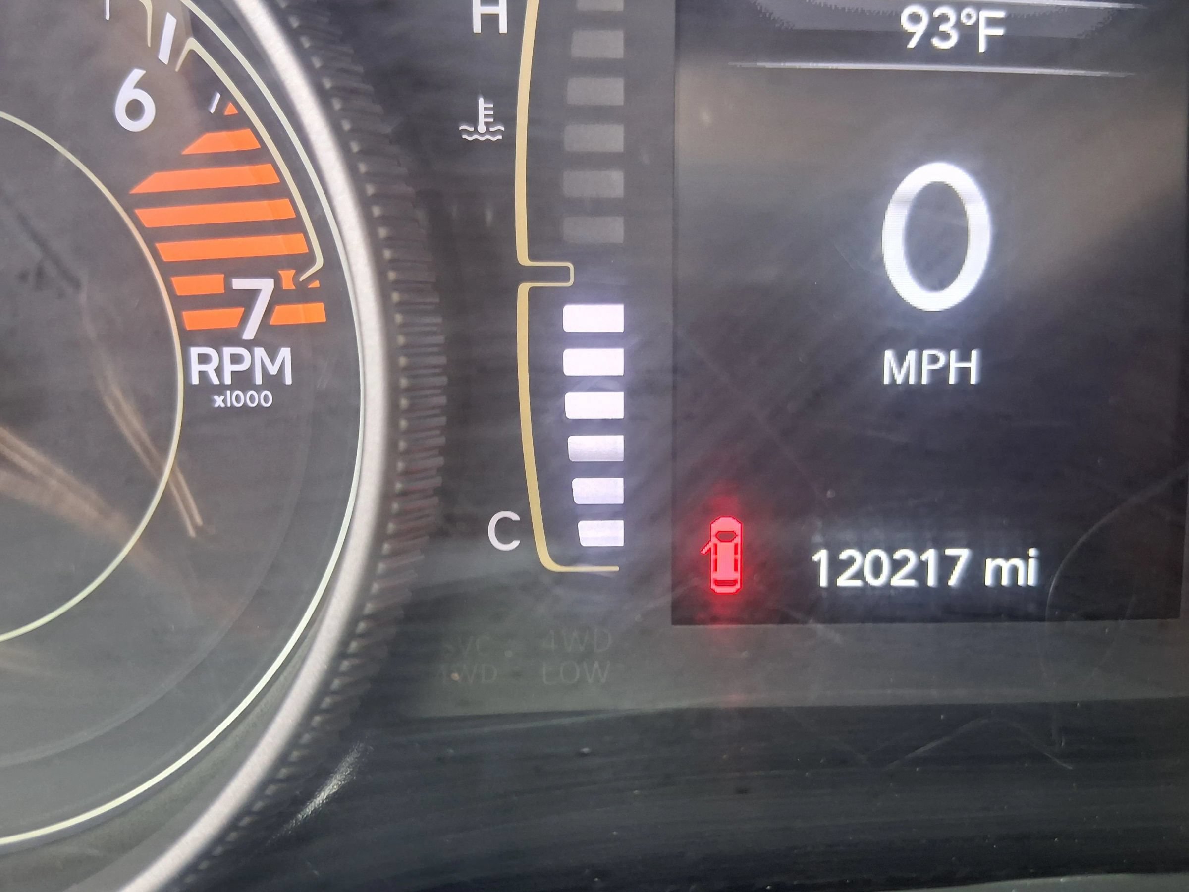 Used 2019 Jeep Cherokee Latitude w/ Popular Appearance Group AWD/4WD image 50