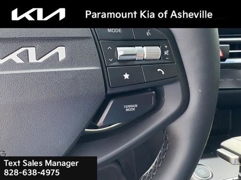 New 2026 Kia Sportage EX w/ EX Panorama Roof Package image 12