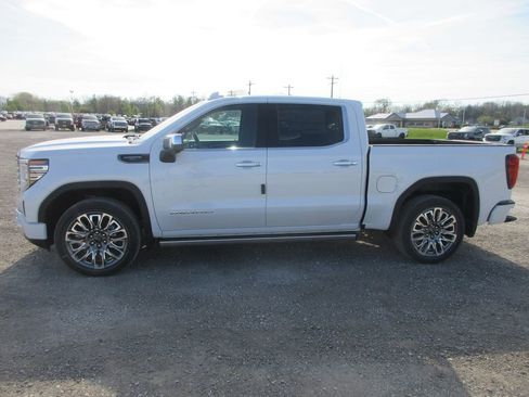 New 2026 GMC Sierra 1500 Denali Ultimate AWD/4WD image 11