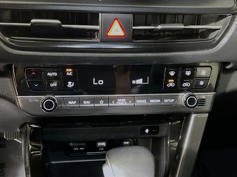 Used 2024 Kia Seltos EX image 26