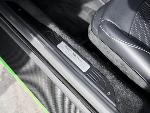 Used 2023 Aston Martin V12 Vantage image 40