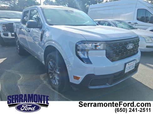 Used 2025 Ford Maverick XLT image 1