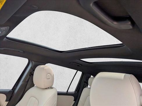 New 2026 Mercedes-Benz GLB 250 4MATIC image 15
