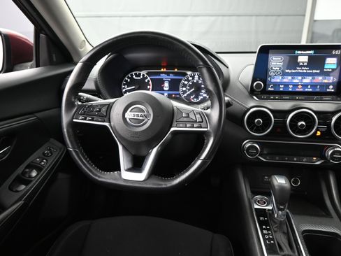 Used 2020 Nissan Sentra SV image 12