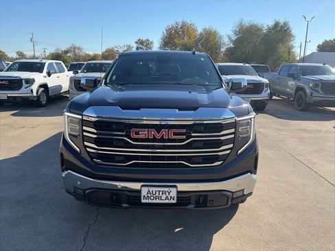New 2026 GMC Sierra 1500 SLT image 9