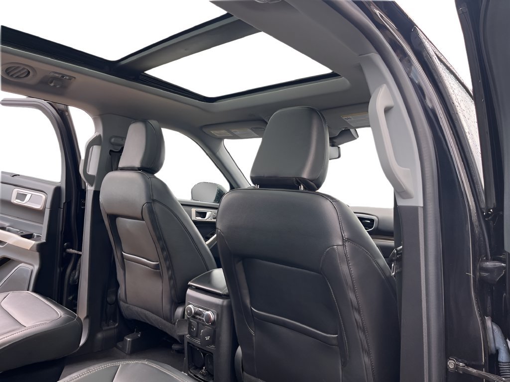 Used 2022 Ford Explorer Limited AWD/4WD image 38
