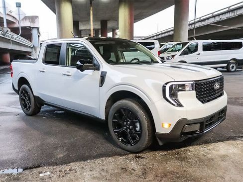 New 2025 Ford Maverick Lariat w/ Black Appearance Package image 3