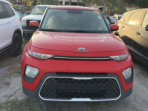 Used 2021 Kia Soul LX FWD image 2