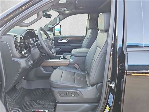 New 2026 Chevrolet Silverado 2500 High Country w/ Midnight Edition AWD/4WD image 4