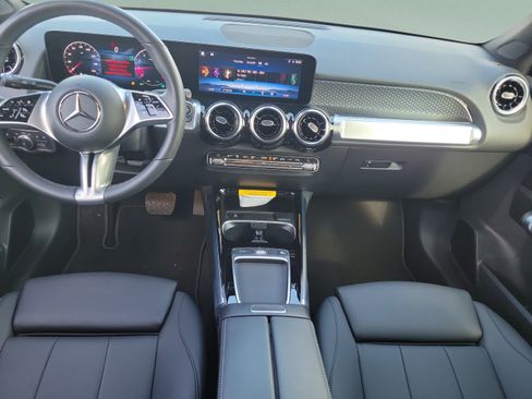 Used 2026 Mercedes-Benz GLB 250 image 9