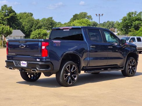 Used 2021 Chevrolet Silverado 1500 Custom Trail Boss w/ Safety Confidence Package AWD/4WD image 6