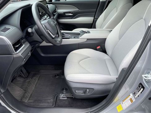 Used 2026 Toyota Grand Highlander AWD Hybrid image 13