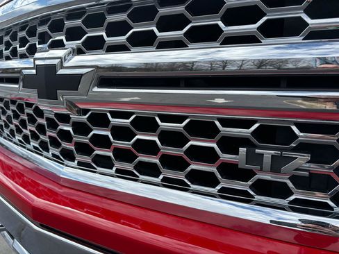 Used 2015 Chevrolet Silverado 1500 LTZ image 19